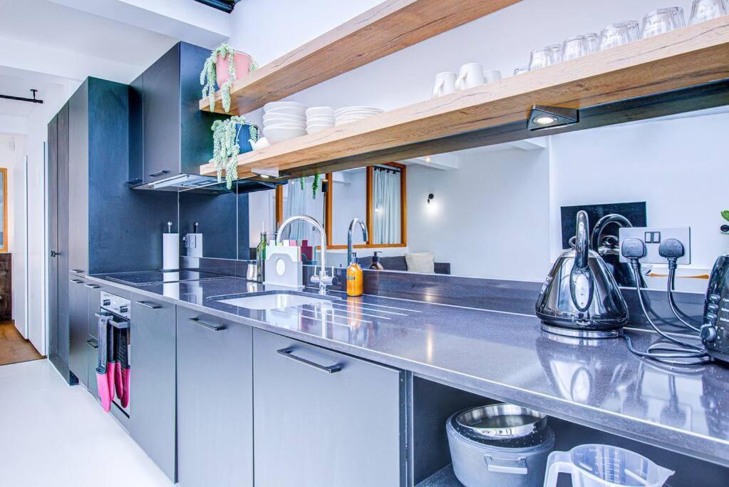 Bright And Airy 1br Unit Near Queen's Park Apartament Londra